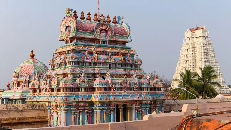 View of Karthagai Gopuram and Vellai Gopuram, Srirangam Temple,