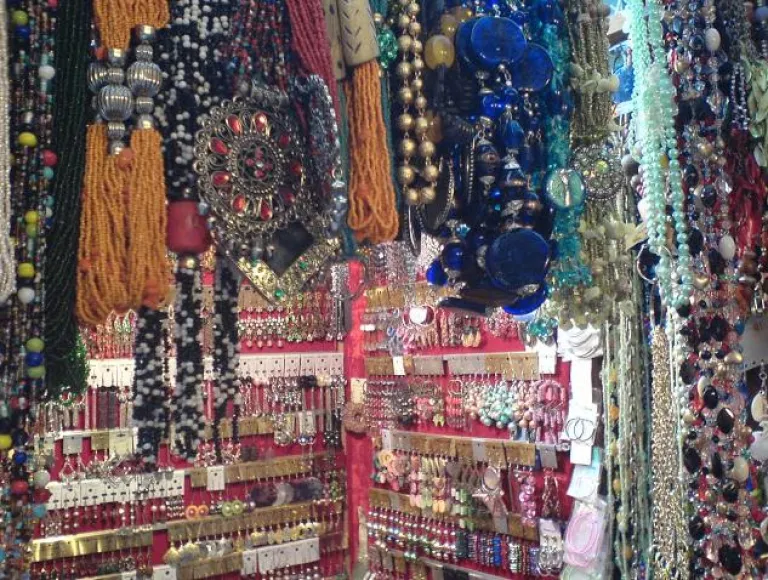 Lonavala&#039;s bazaar