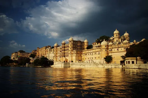 image for article Jaipur to Udaipur: Distance and Best way to Travel!