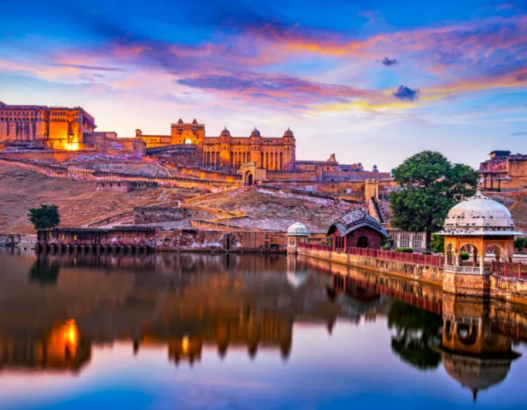 Amber Fort and Maota Lake, Jaipur, Rajasthan