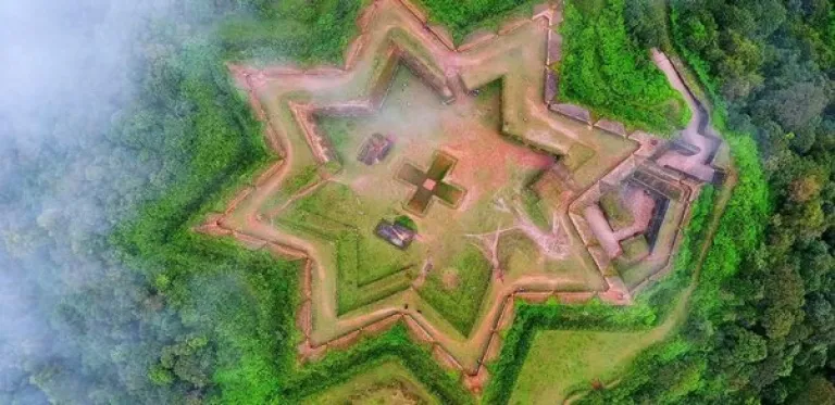 Manjarabad Fort