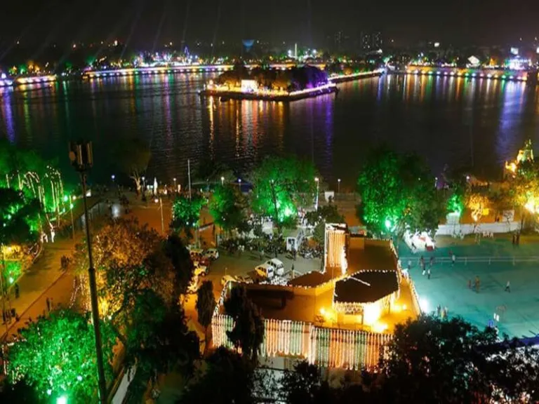 Kankaria Carnival