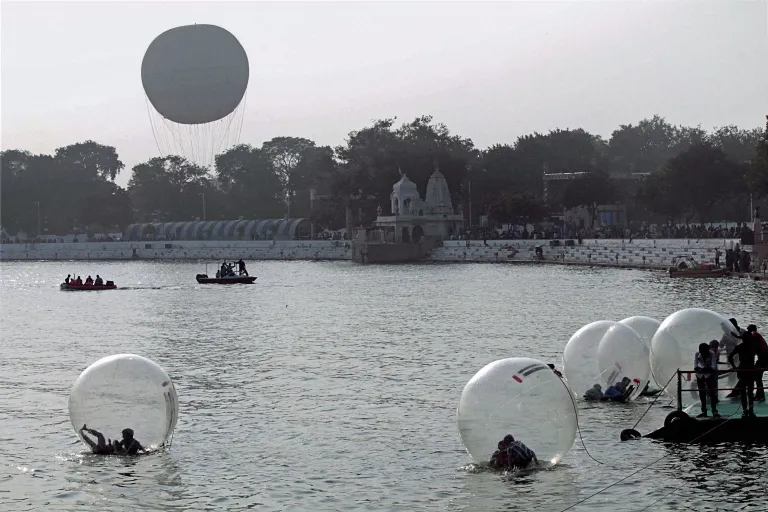Kankaria lake Water Sports