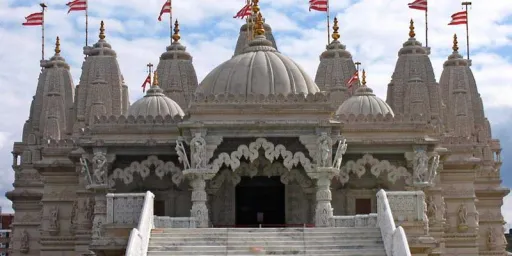 image for article Gita Mandir, Ahmedabad: Everything You Need to Know!