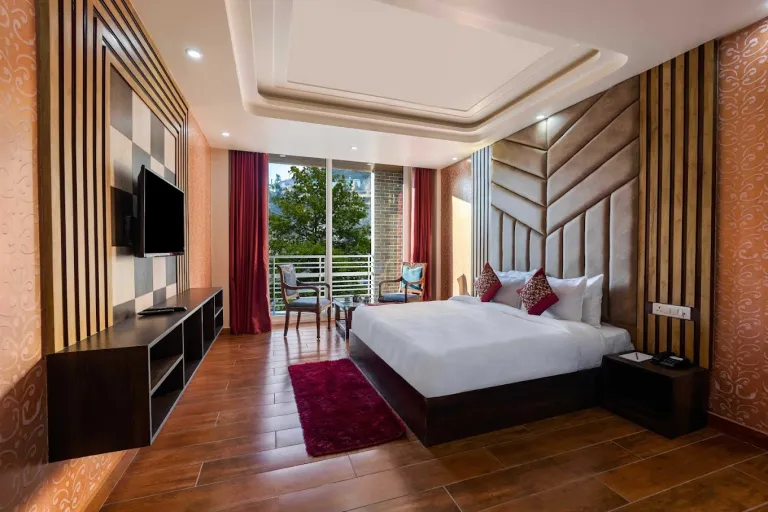 Sterling Shivalik Chail Resort