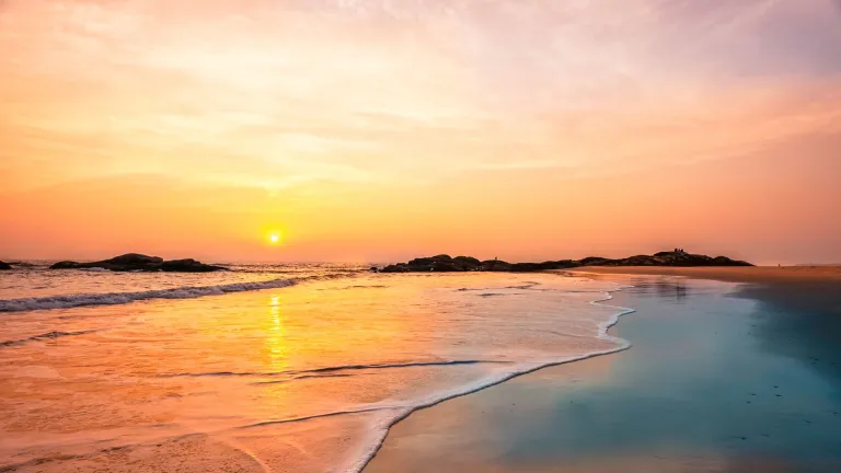 Chera beach at sunset, Kannur, Kerala