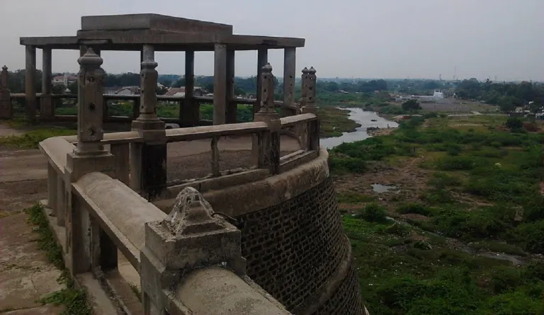 Akola Fort