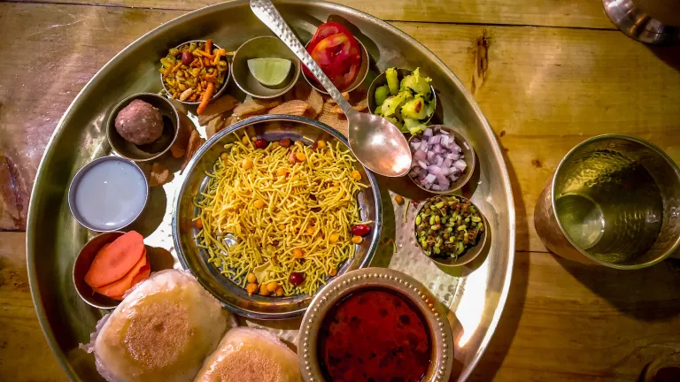 Maharashtrian thali