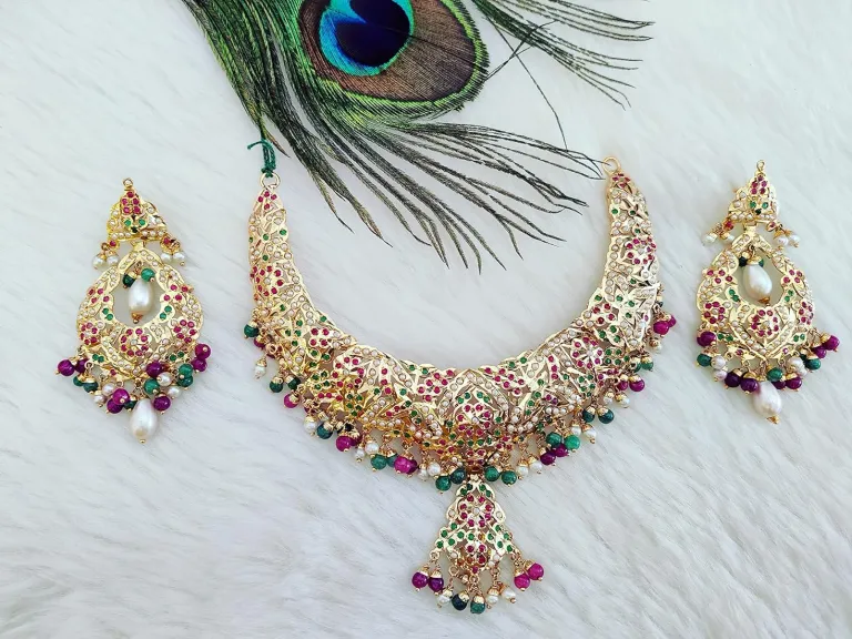 Add a bling of Amritsari Traditional Jewelry to your souvenirs from Amritsar 