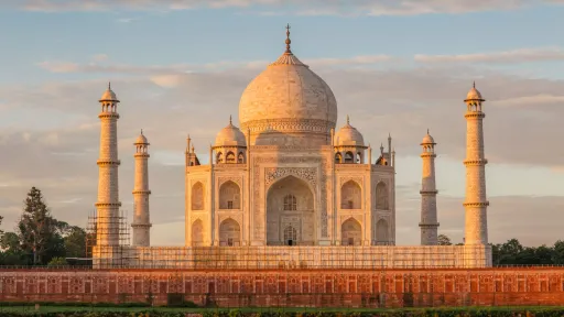 image for article Delhi to Taj Mahal: Ideal Way to Plan Taj Mahal Trip from Delhi