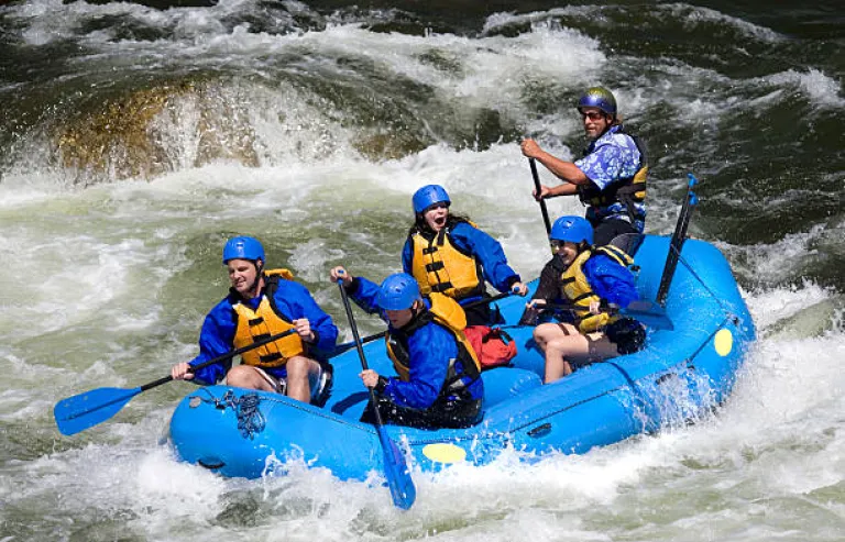 Grade 3 River rafting 