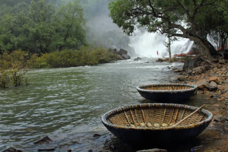 Best Time to Go on a Coracle Ride