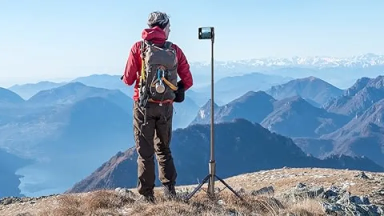 Use Tripods and Selfie Sticks for best selfies 