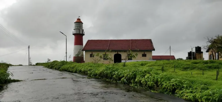 Jaigad Lighthouse and Fort Ratnagiri