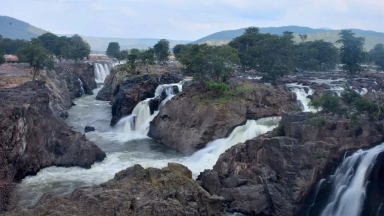 Hogenakkal Falls Tamil Nadu