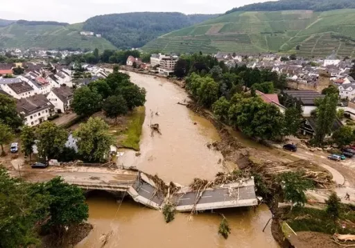 image for article Storm Boris Brings Devastating Floods to Central Europe: What You Need to Know for Travel