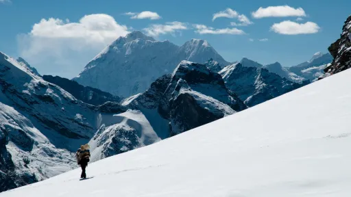 image for article 10 Most Challenging Treks in The World That You Need to Know About