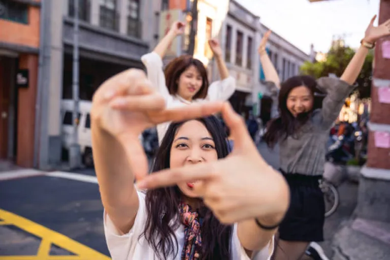 Friends meet and walks in Taipei