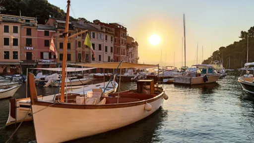 image for article The Worlds Top 8 Most Beautiful Towns & Villages to Visit