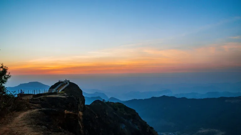 Sunset in Mahabaleshwar at the sunset point