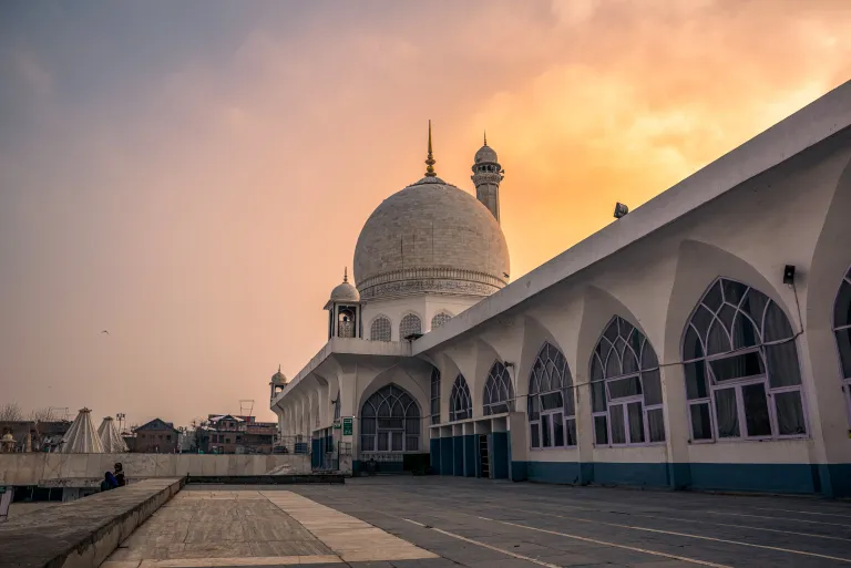 Hazratbal Shrine
