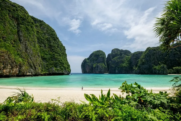 Maya Bay &ndash; Phi Phi Islands