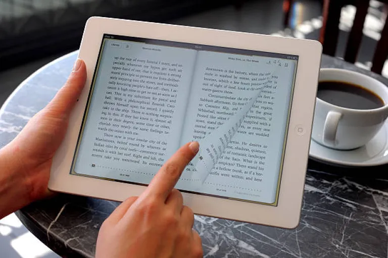 Books or Kindle