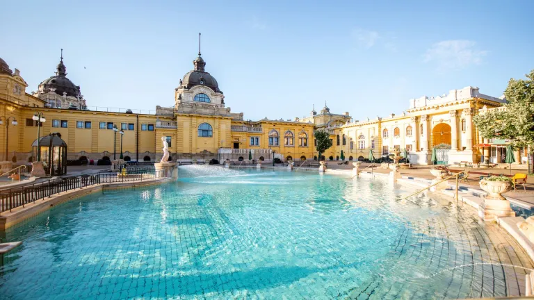 Sz&eacute;chenyi Thermal Baths