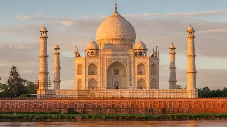 Taj Mahal - India&#039;s most famous monument