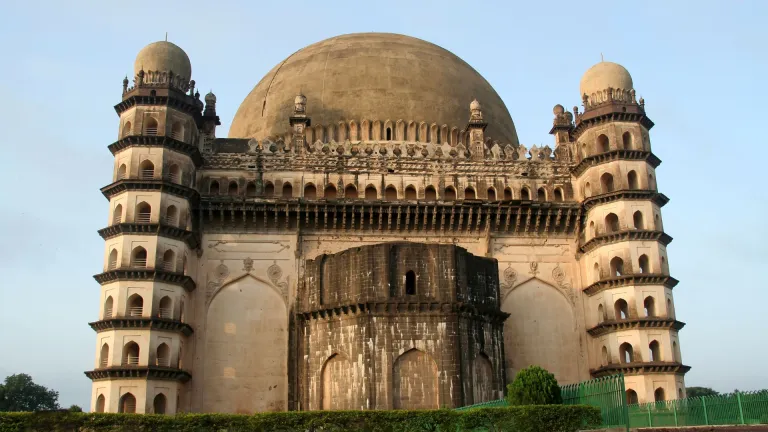 Gol Gumbaz, Bijapur