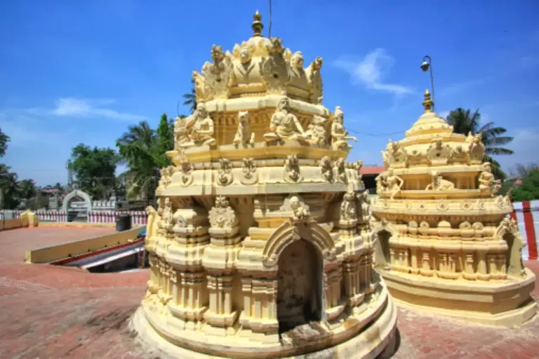 Gavi Gangadhareshwara Temple