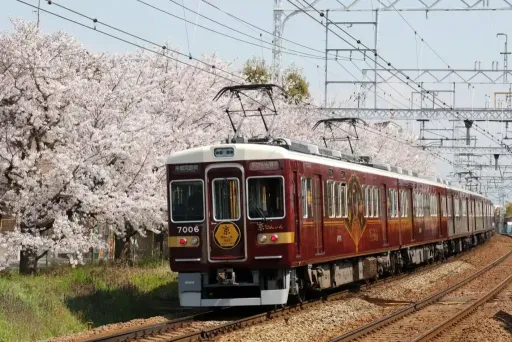 image for article How Indian Tourists Can Book a Ride on Kyo-Train Garaku: Japan's Stunning Sightseeing Experience