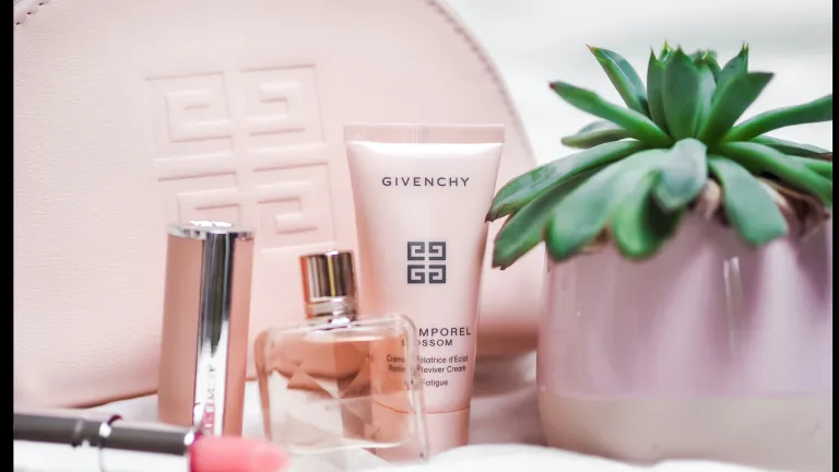 Givenchy beauty productsLaura Chouette