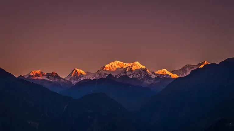 Sunrise over the Mount Kangchenjunga at Pelling