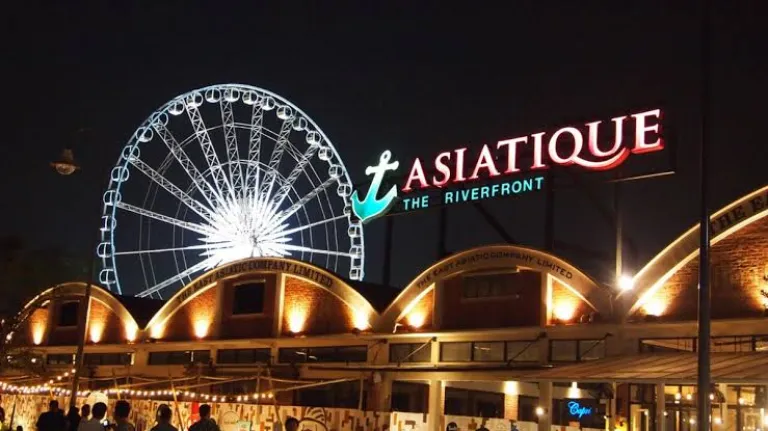 Asiatique The Riverfront