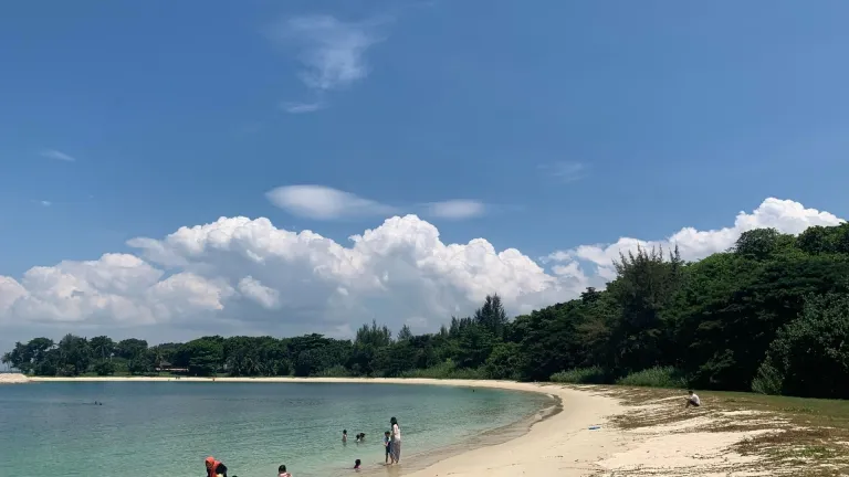 Lazarus island beach