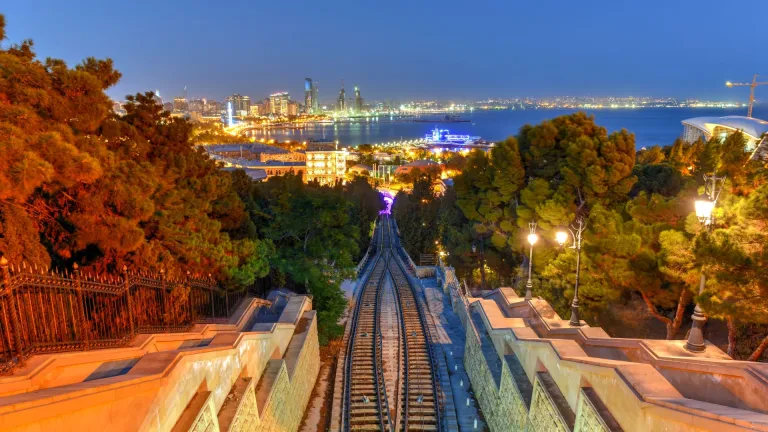 Baku funicular with a view of Baku&#039;s skyline