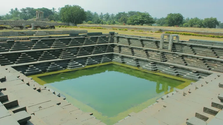 Stepped Tank, Royal Enclosure