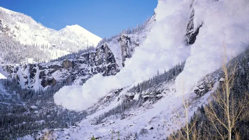 image for article Massive Avalanche Strikes Uttarakhand’s Chamoli; Many Feared Trapped