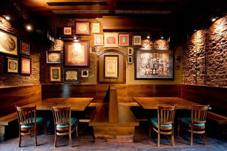 The Irish House (Kala Ghoda)