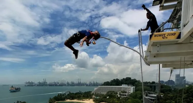 Bungee Jumping at AJ Hackett Sentosa