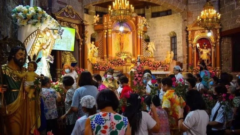 Flores de Mayo