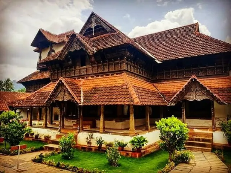 Padmanabhapuram Palace - a magnificent 16th century palace
