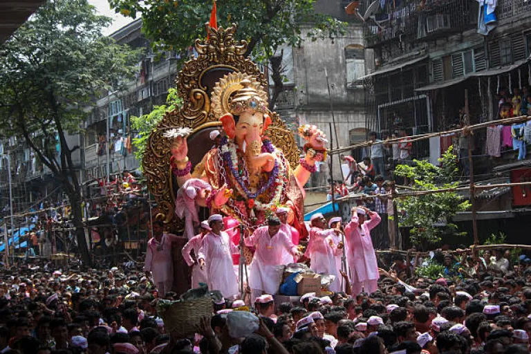 Malleshwaram: Where Tradition Meets Street Buzz