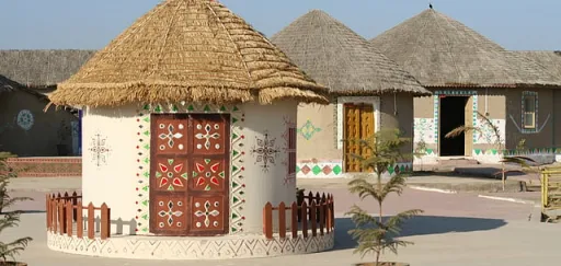 image for article 7 Handicraft Villages in Gujarat Perfect for Cultural Tourism