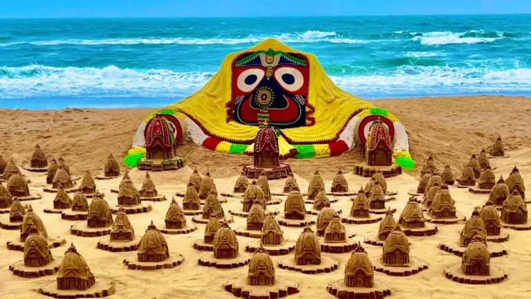 Puri Beach Festival of Lights Odisha&rsquo;s Coastal Glow