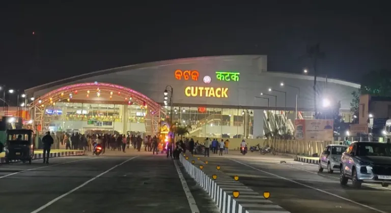 Cuttack Railway Station, Odisha Cuttack Railway Station, Odisha