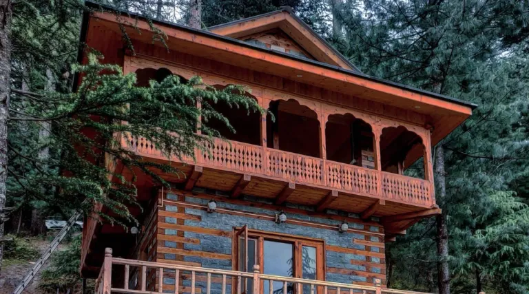 Kath Kuni architectural style in Malana, Himachal Pradesh