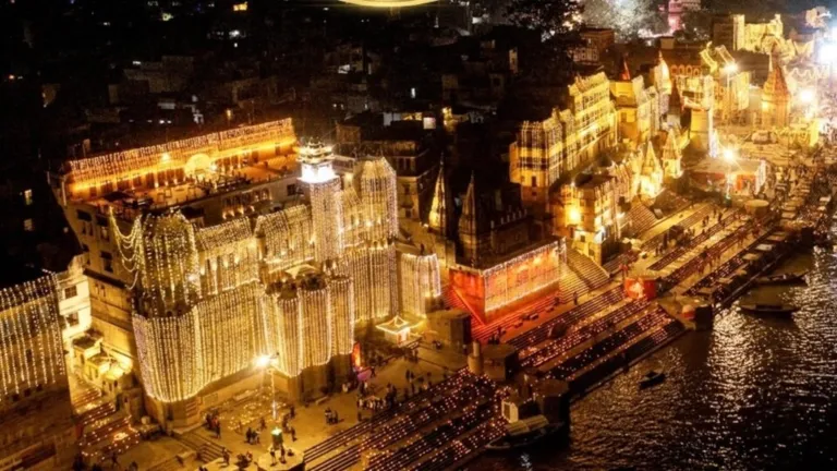 Dev Deepawali 2022: When is Dev Diwali? Date, history, significance, celebrations, effect of Lunar Eclipse on this day | Hindustan Times