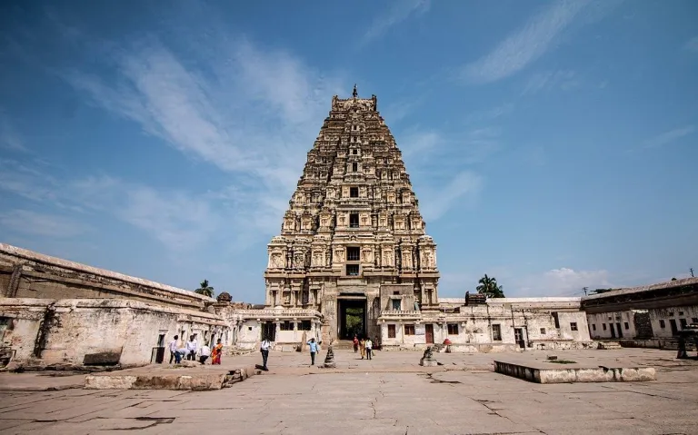 File:Virupaksha Temple,Hampi,Karnataka.jpg - Wikimedia Commons